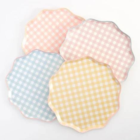 Platos grandes en 4 colores vichy